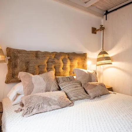 The Lighthouse Apartman *